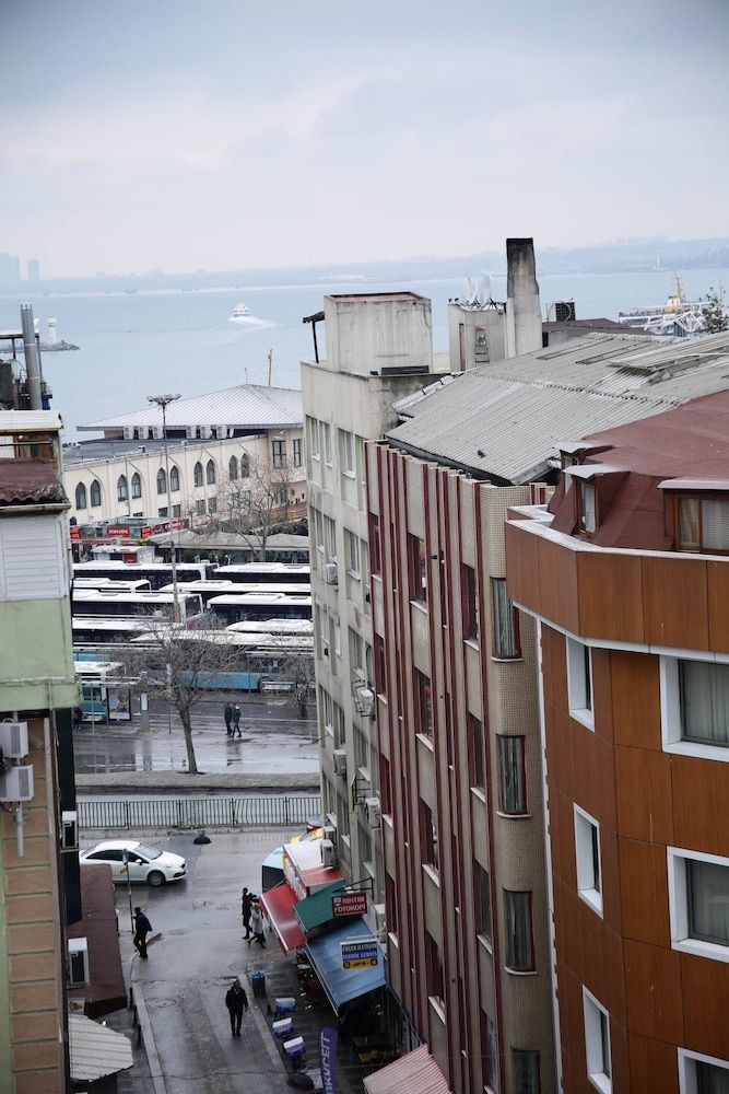 Pandora Suit Otel Deluxe Room 6