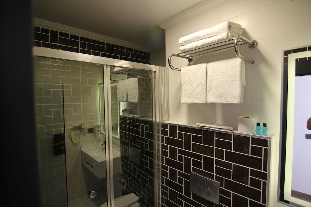 Pandora Suit Otel Deluxe Room 10