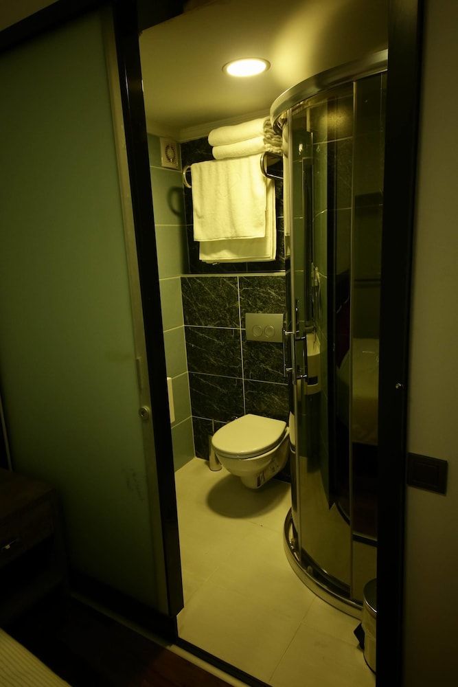 Pandora Suit Otel Deluxe Room 7