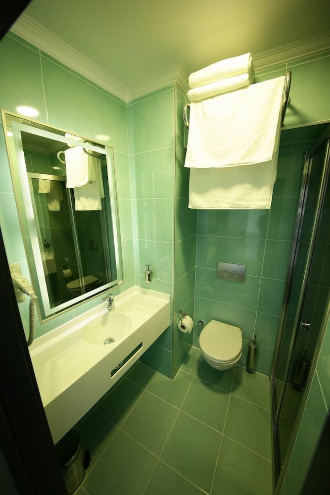 Pandora Suit Otel Classic Double Room 8