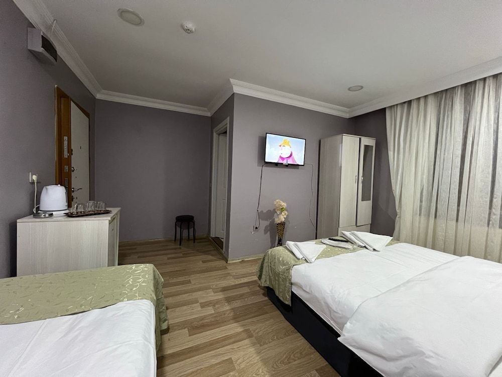 Avsin Apart Hotel Economy Triple Room 8