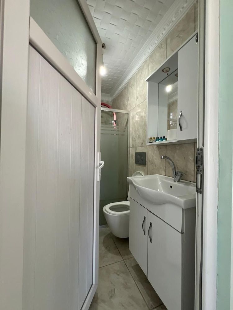 Avsin Apart Hotel Economy Triple Room 35