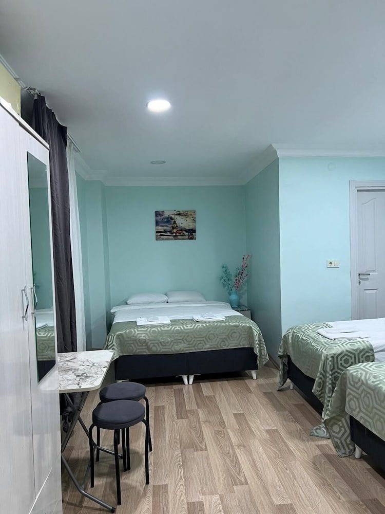 Avsin Apart Hotel Economy Triple Room 9