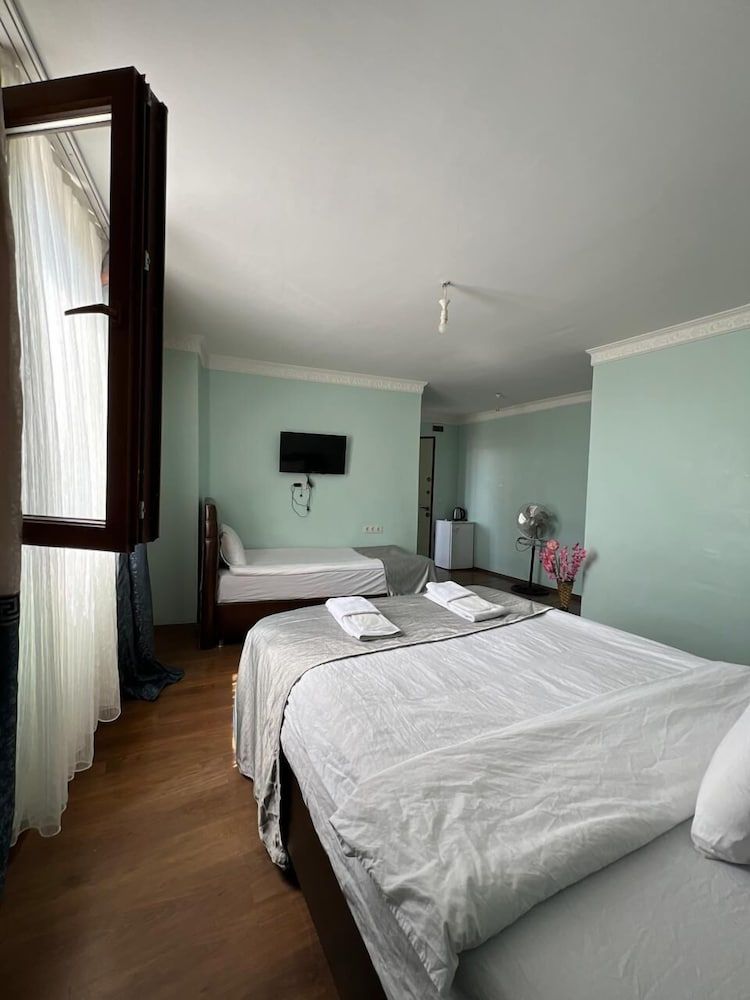 Avsin Apart Hotel Economy Triple Room 22