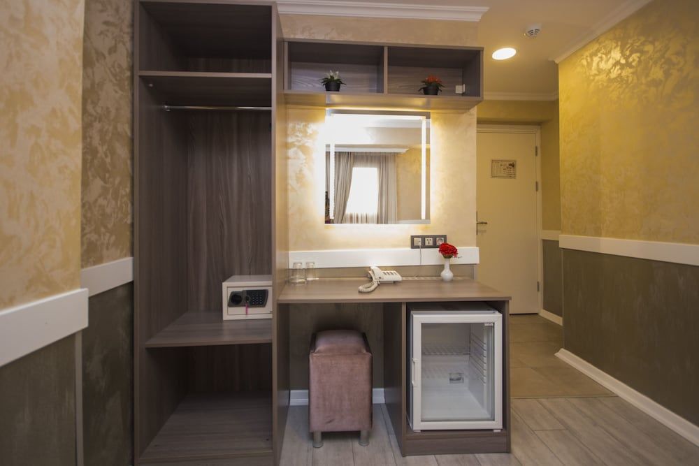 Bestur Hotel Standard Double or Twin Room 9