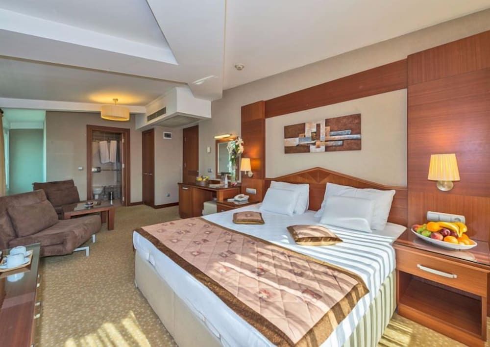 undefined Vatan Asur Otel 10