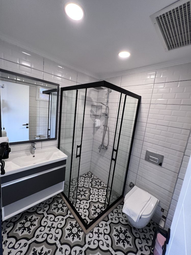 Yücel Hotel Standard Double or Twin Room 3