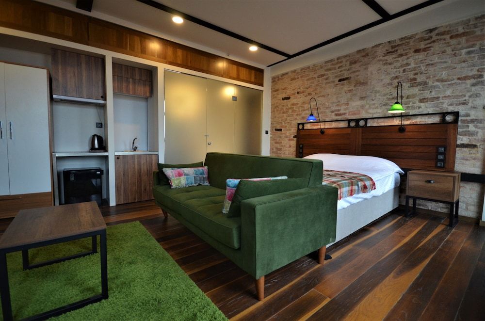 undefined Unver Galata Apart 10