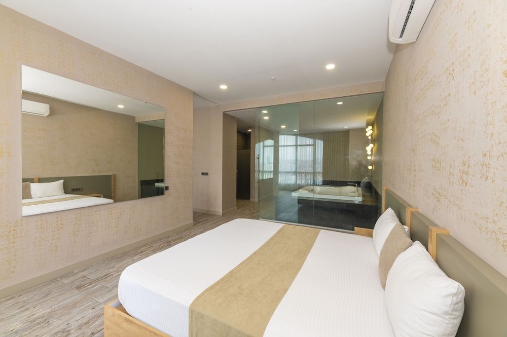 undefined Agora Suites 3