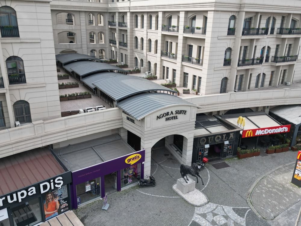 undefined Agora Suites 4