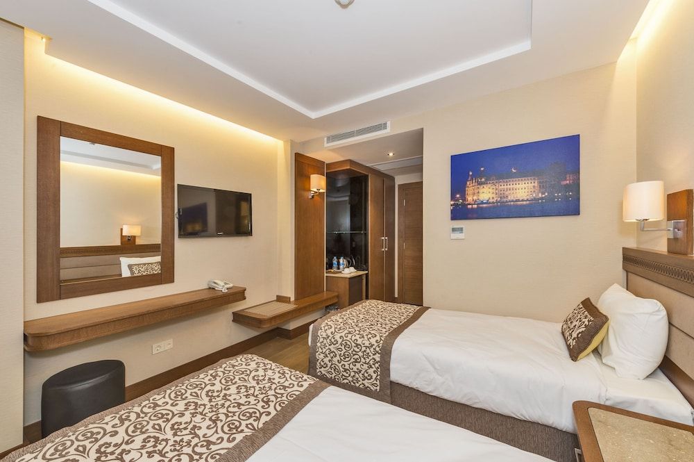 undefined Viore Hotel 9