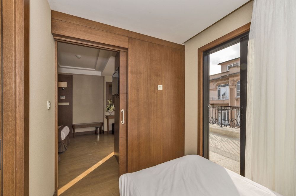 Viore Hotel Family Triple Room, 2 Bedrooms 10