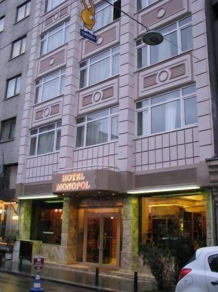 undefined Hotel Monopol 5