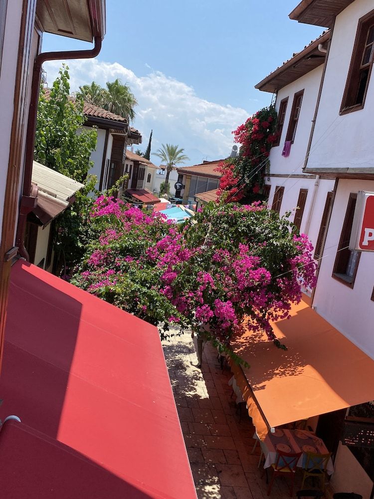 undefined Kervan Hotel 8