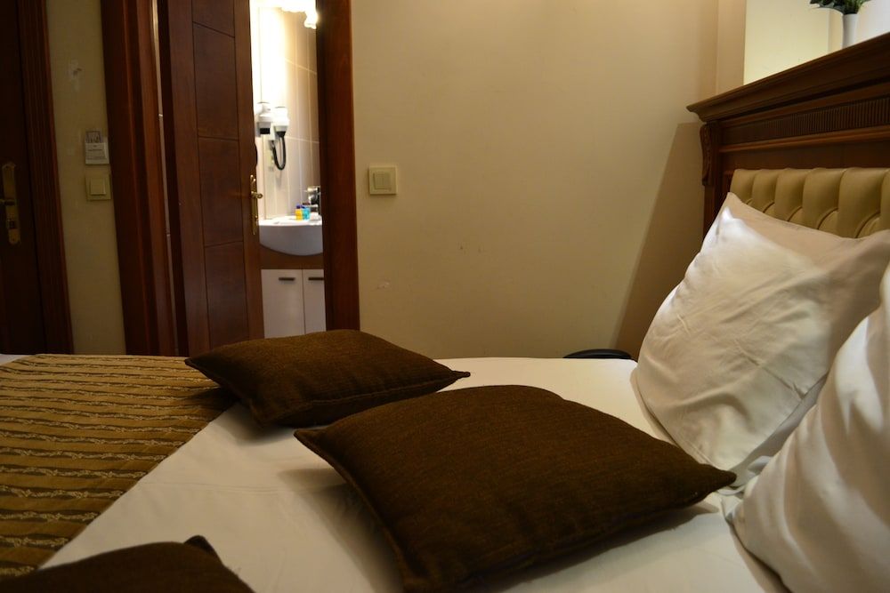 undefined Seven Days Hotel 8