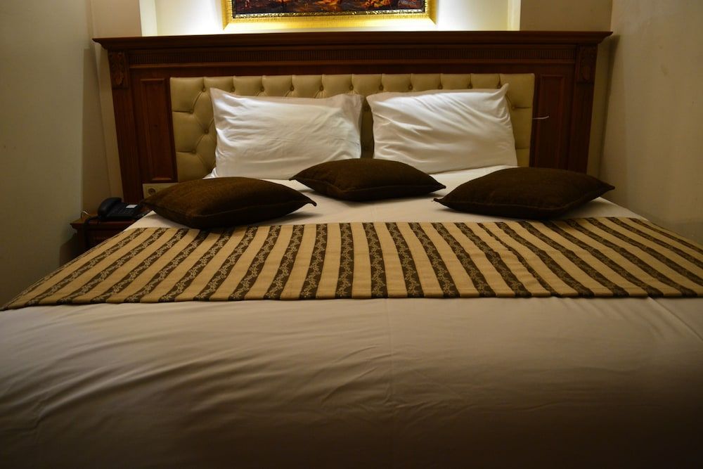 undefined Seven Days Hotel 10