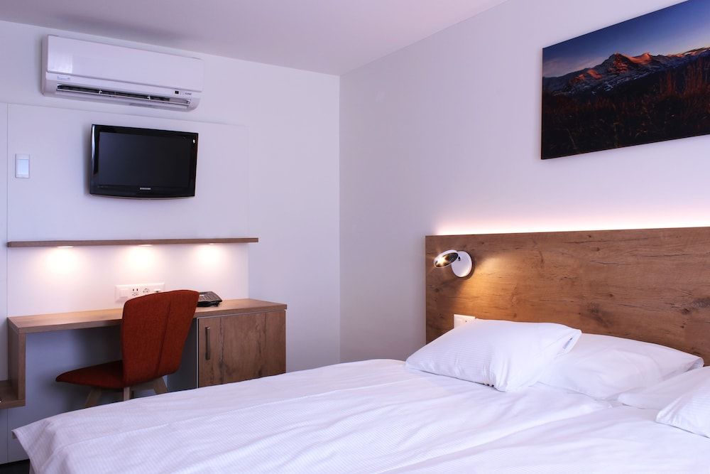 undefined Hotel Bernerhof 9