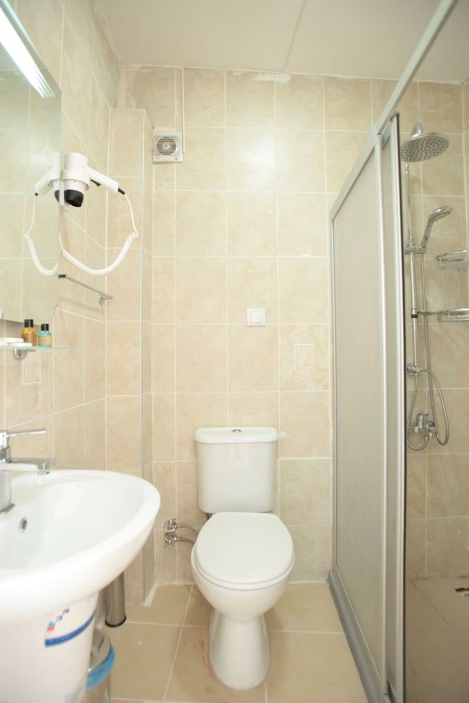 Hotel Terrace Istanbul Family Quadruple Room 8