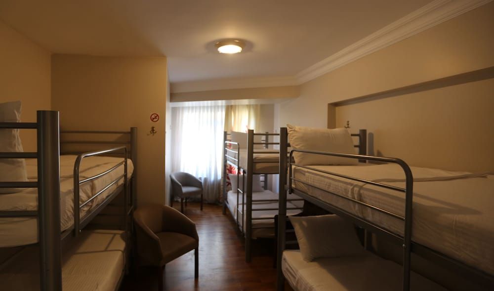 undefined Bristol Hostel 2