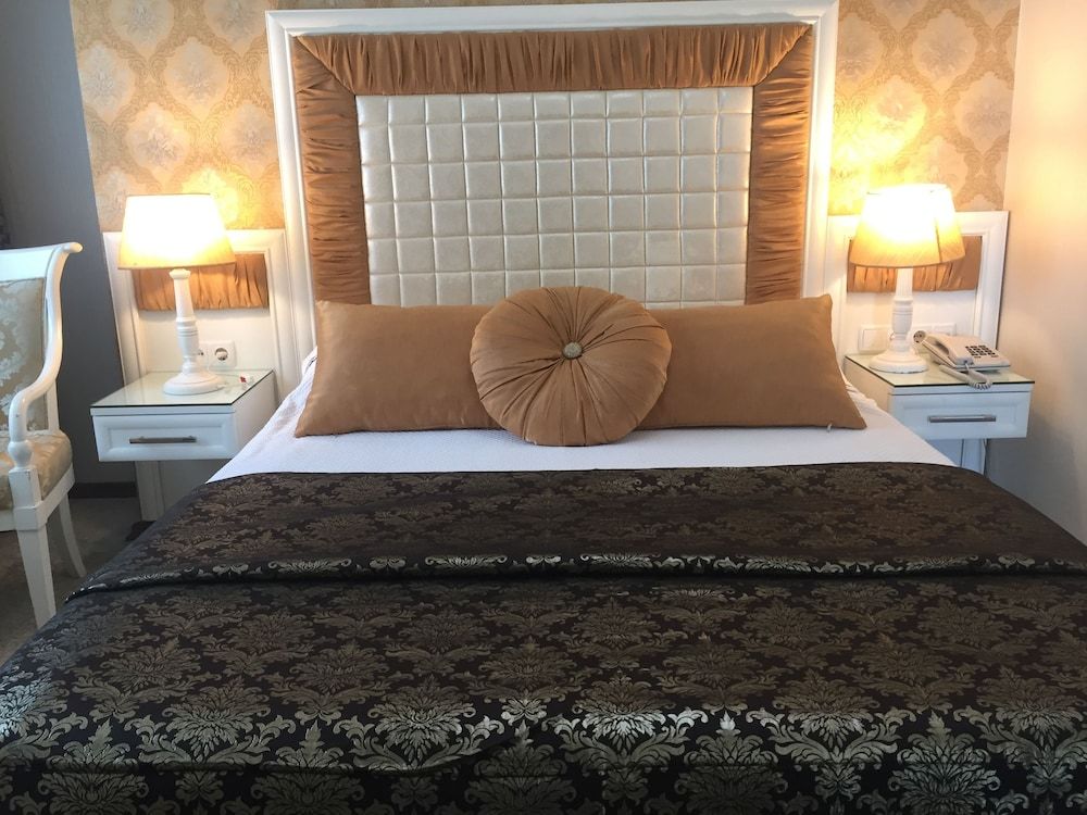 Pen Hotel Deluxe Suite 3