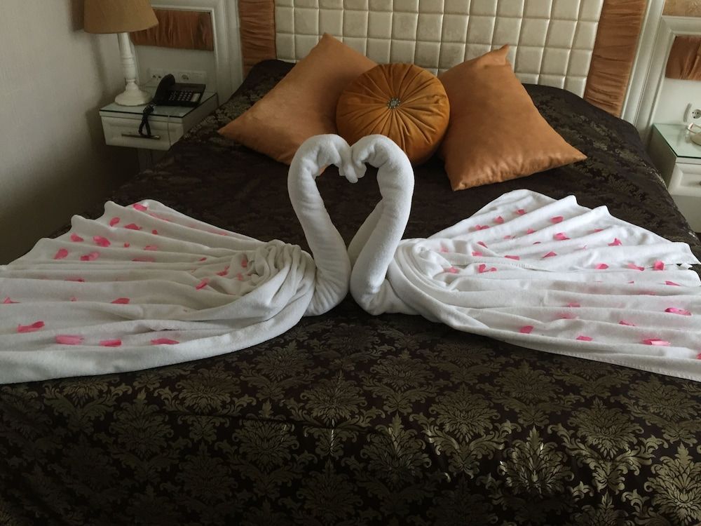 undefined Pen Hotel 7