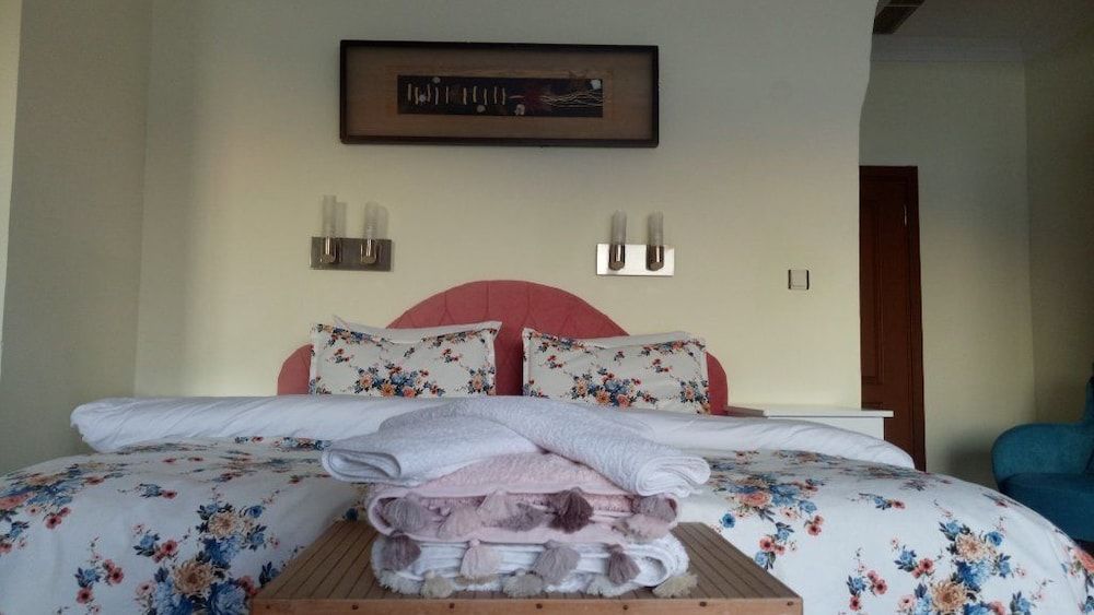 Royal Suite, 1 King Bed, Jetted Tub, Sea Facing