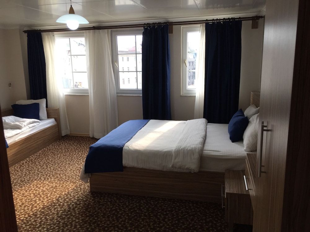 undefined Aslan Home Apart