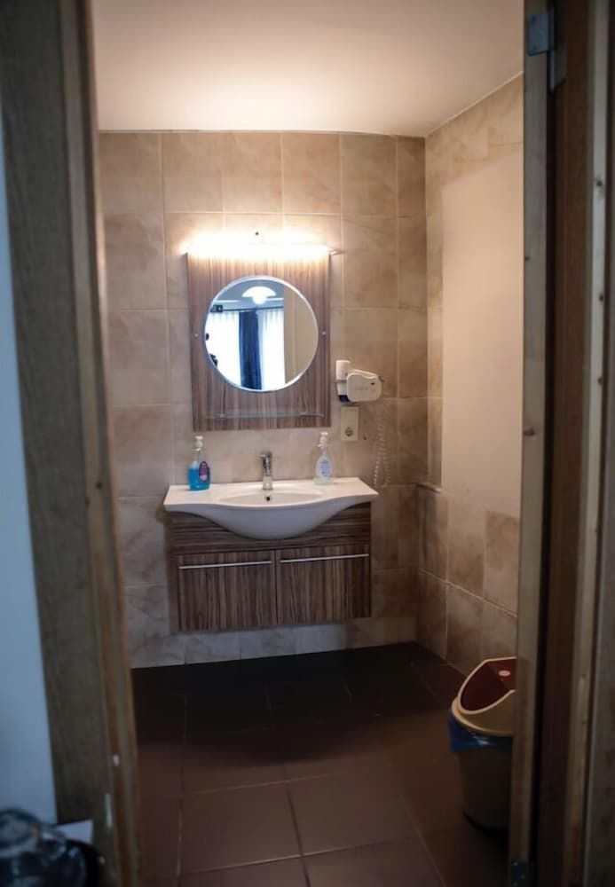 Aslan Home Apart Standard Triple Room 20