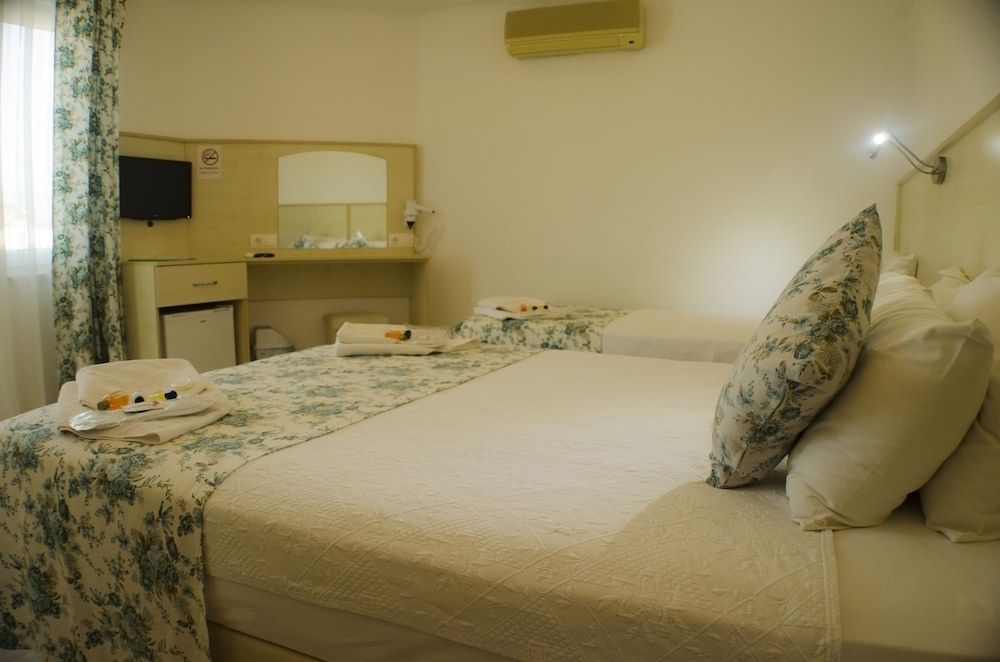 undefined Hotel Seril 2