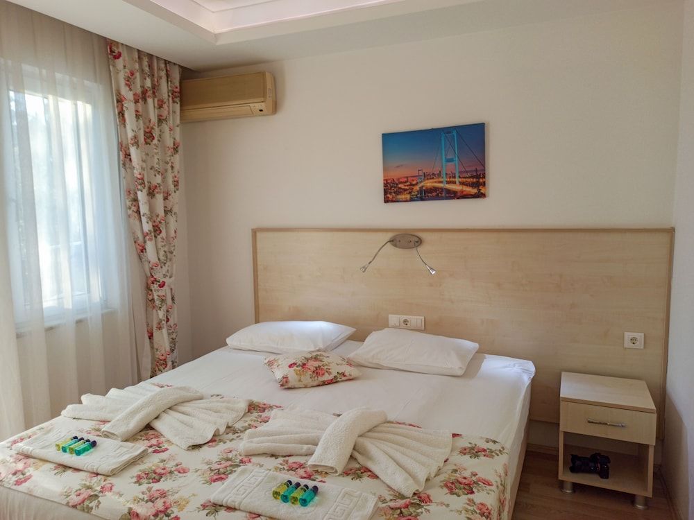 undefined Hotel Seril 2 4