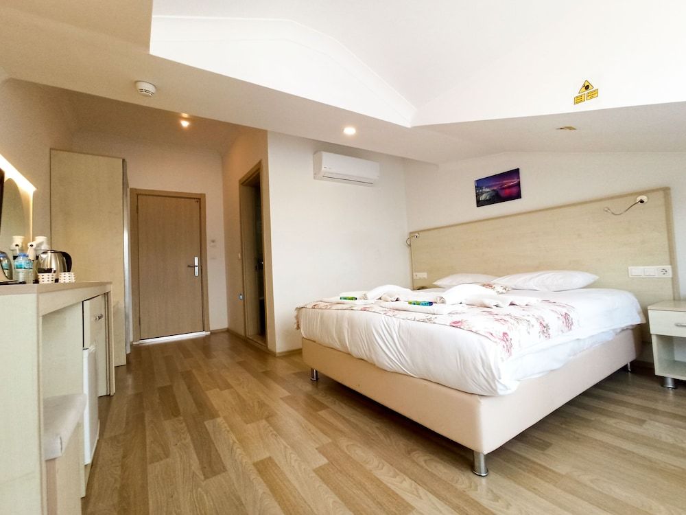 Hotel Seril 2 Economy Double Room 2