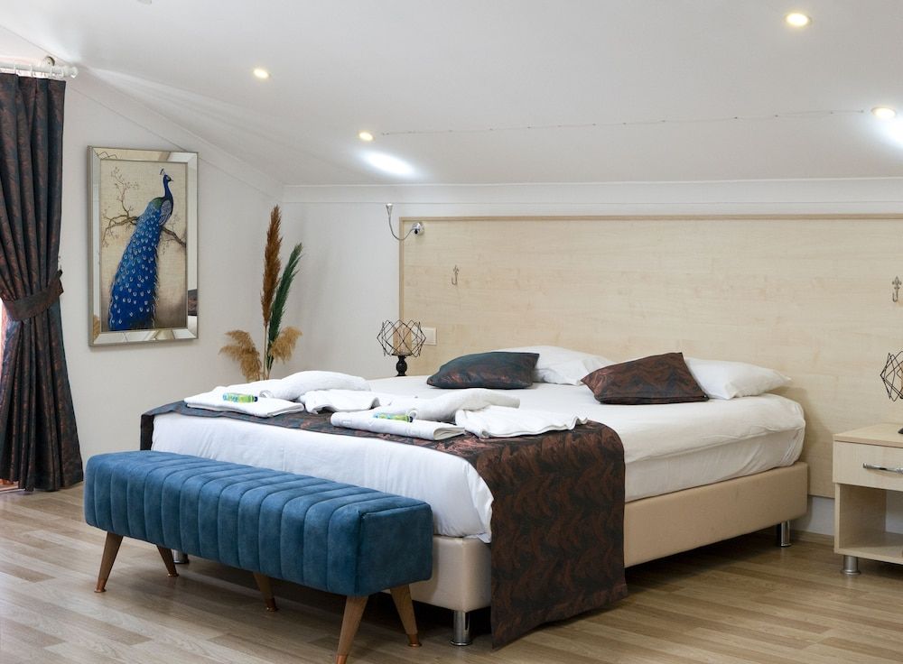 undefined Hotel Seril 2 3