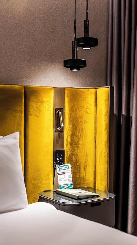 Lamartine Hotel Economy Studio, 1 Queen Bed 4