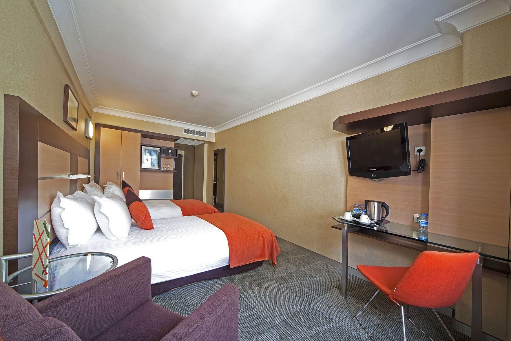 Lamartine Hotel Standard Twin Room 2