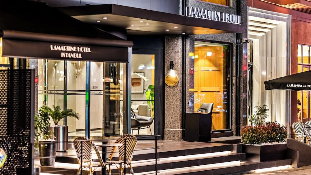 undefined Lamartine Hotel 6