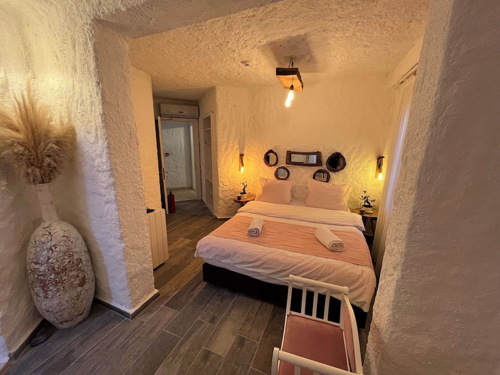 undefined Kirlance Butik Otel