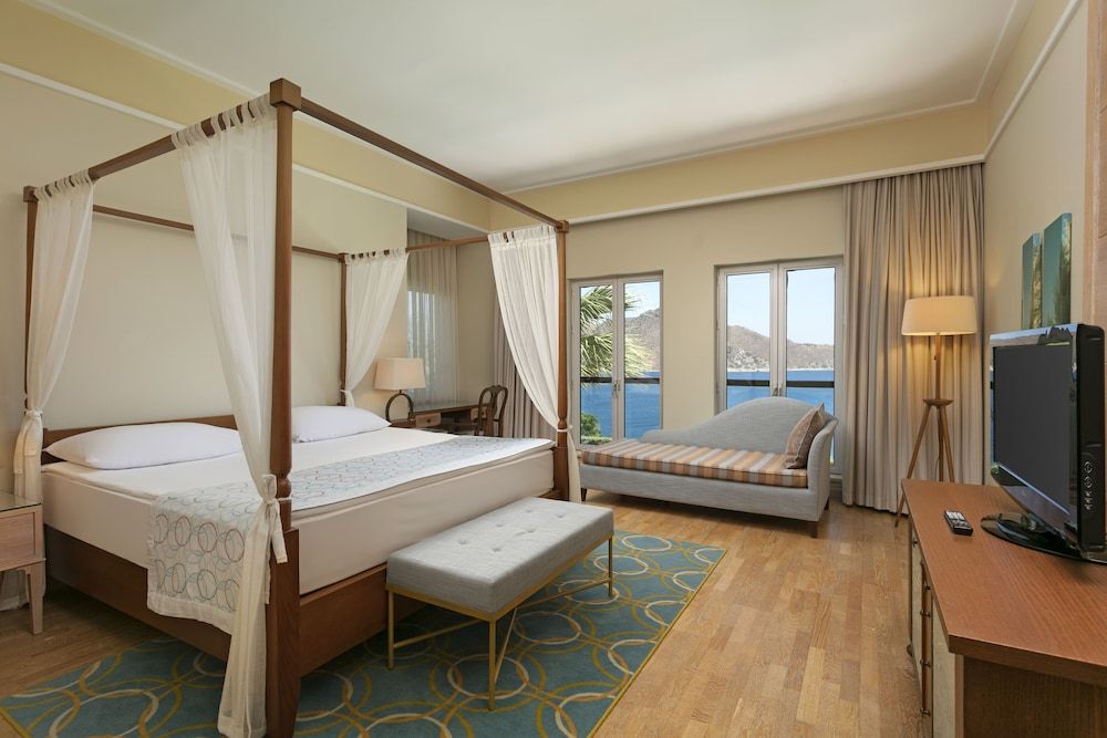 Premium Villa, 4 Bedrooms, Pool Access, Sea View