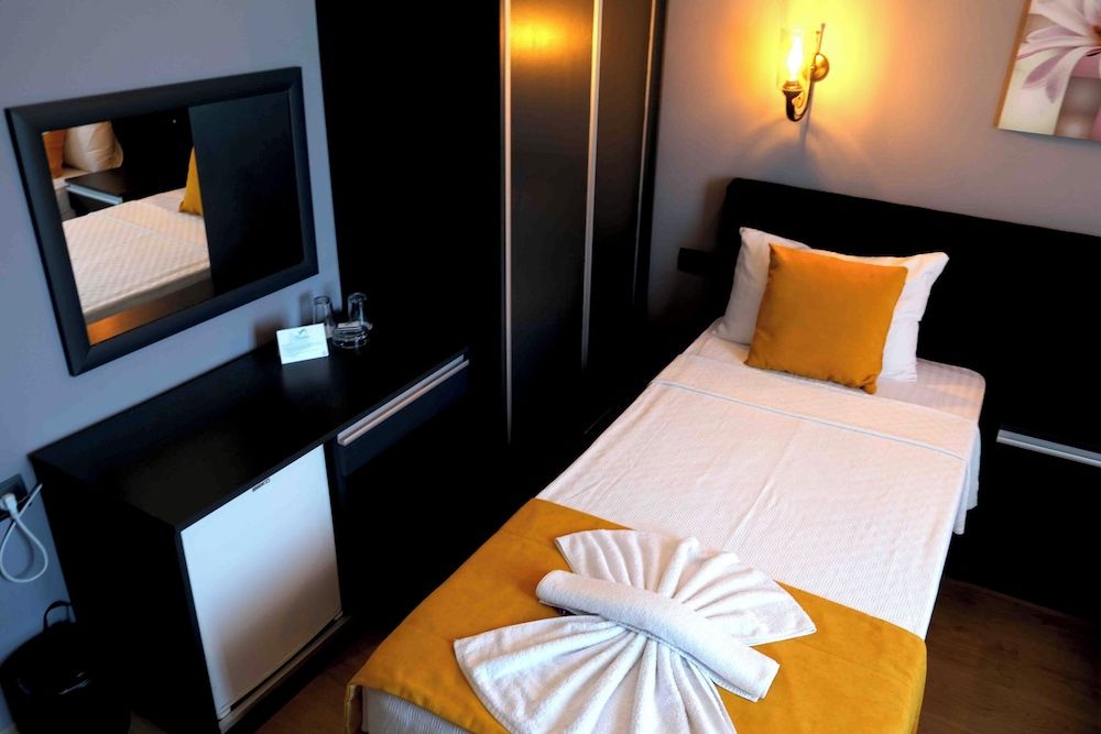 Standard Twin Room, City View