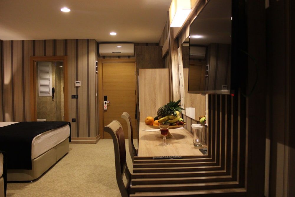 Neba Royal Hotel Standard Room, 2 Twin Beds, Accessible 4