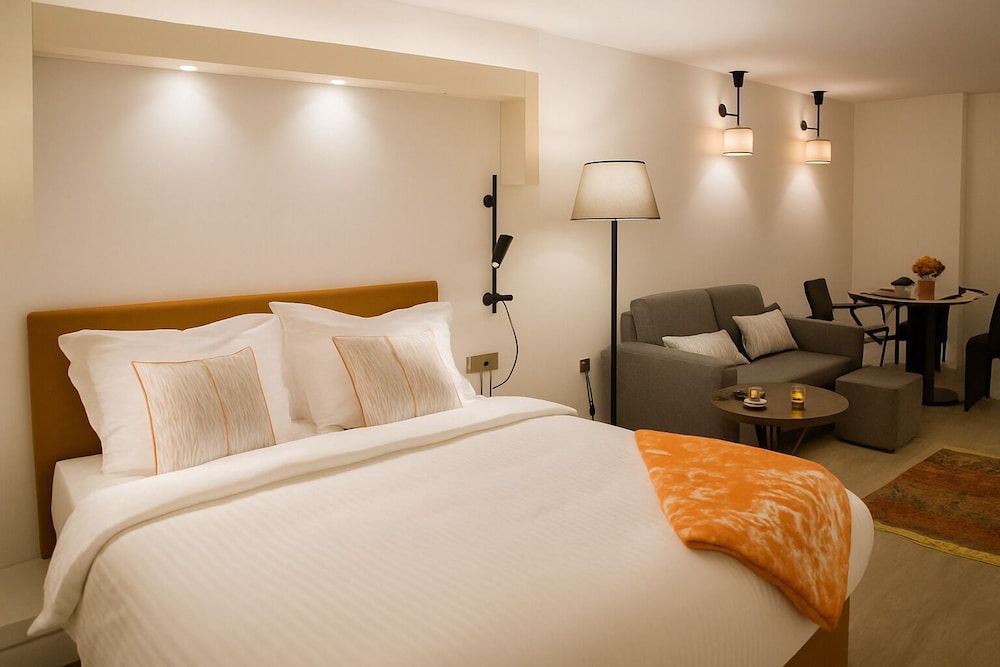 undefined Sparkle Hotel 6