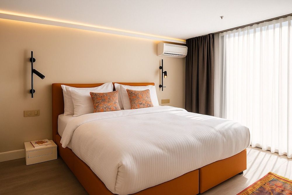 undefined Sparkle Hotel 10