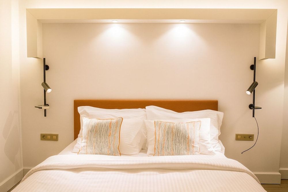 undefined Sparkle Hotel 7