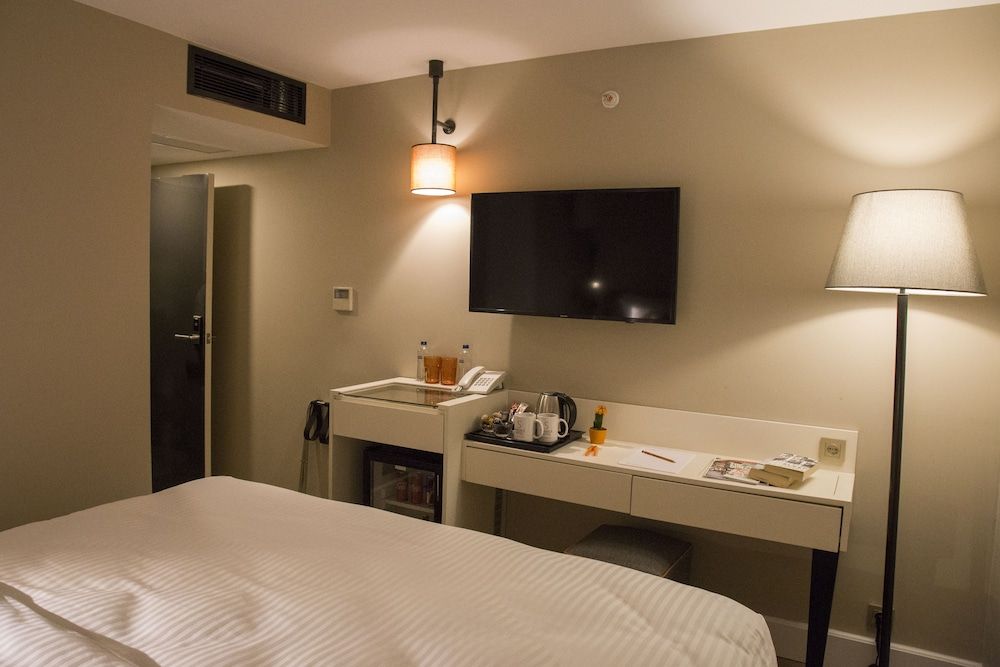 Sparkle Hotel Standard Double Room, 1 Queen Bed 7