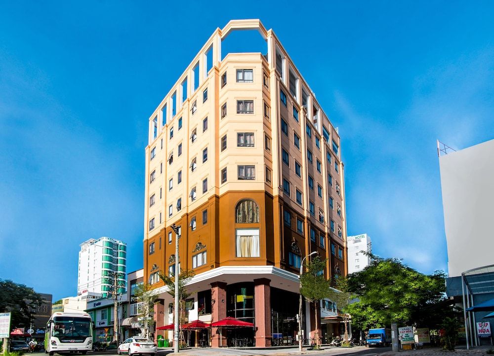 undefined Ngoc Lan Hotel 5