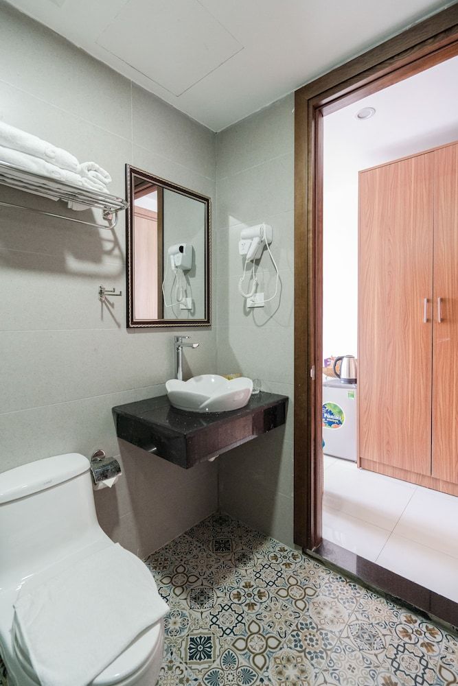 Ngoc Lan Hotel 1 Bedroom Apartment, Sea View 5