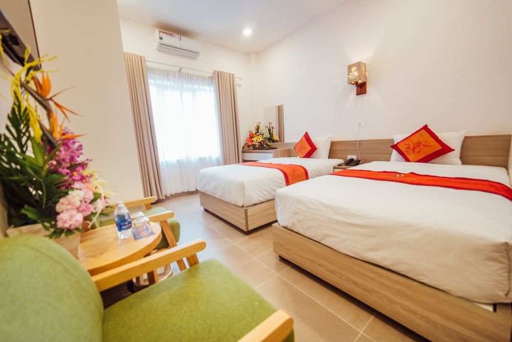 Green Hotel Danang Deluxe Room, 2 Twin Beds 3