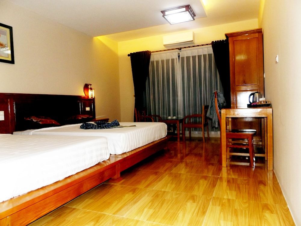 Ninh Binh Riverside Homestay 2 Deluxe Family Room, Mountain View