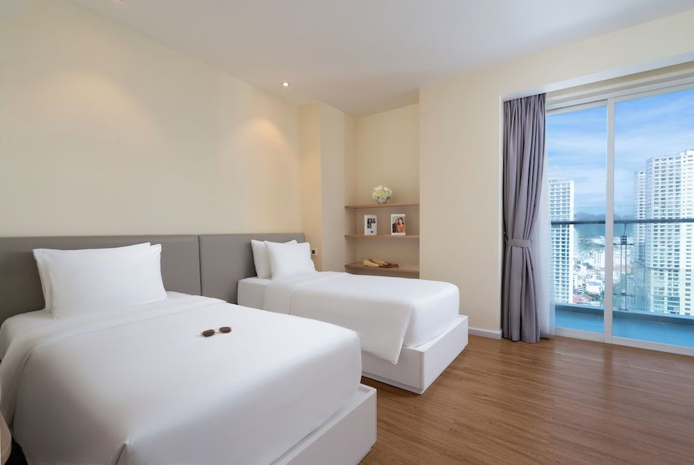 2 Bedroom Deluxe Club Suite Ocean View