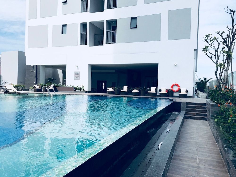 undefined Henry Studio Luxury 2BR SWPool 17th 7