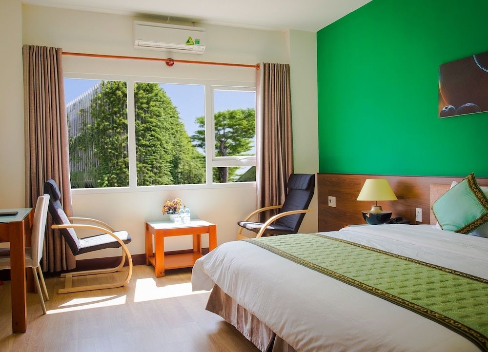 Sai Gon Phong Nha Hotel Suite 2